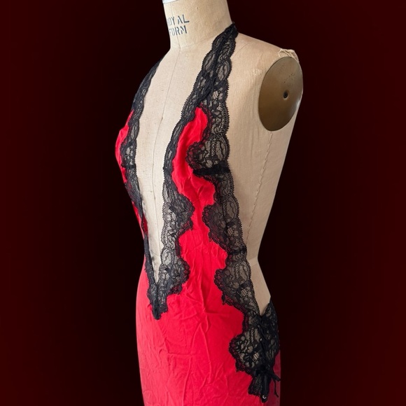 Vintage Y2K Victorias Secret Red Silk Black Lace Maxi Slip Dress NWT - Picture 2 of 13